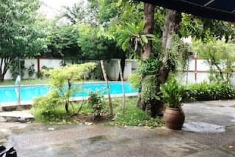 House in Bangkok, Thailand 6 bedrooms № 157559 - photo 19