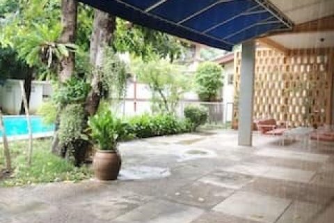 House in Bangkok, Thailand 6 bedrooms № 157559 - photo 20