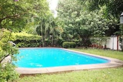 House in Bangkok, Thailand 6 bedrooms № 157559 - photo 18