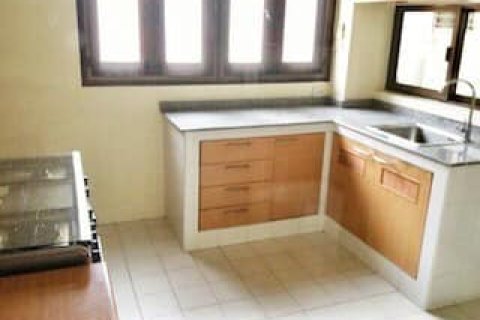 House in Bangkok, Thailand 6 bedrooms № 157559 - photo 15