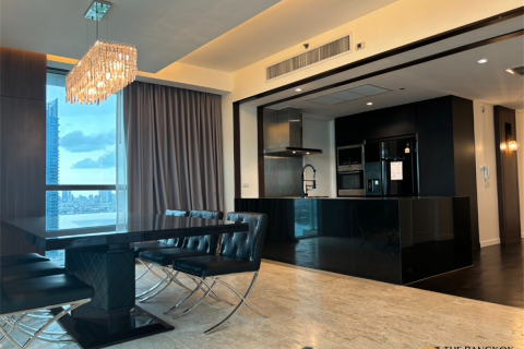 Condo in Bangkok, Thailand, 3 bedrooms № 184680 - photo 4
