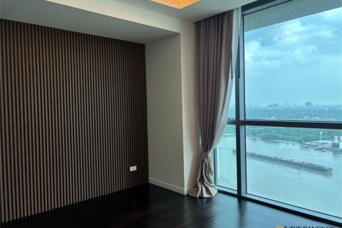 Condo in Bangkok, Thailand, 3 bedrooms № 184680 - photo 2