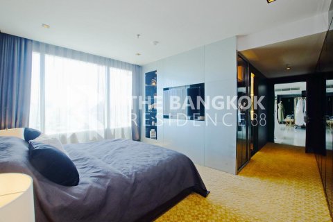 Condo in Bangkok, Thailand, 2 bedrooms № 184676 - photo 3