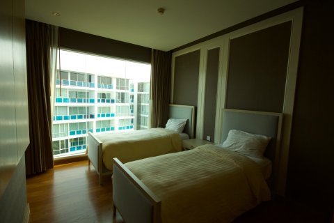 Condo in Hua Hin, Thailand, 2 bedrooms  № 168559 - photo 9