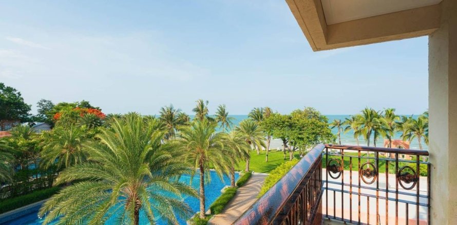 Condo in Hua Hin, Thailand, 3 bedrooms  № 168558