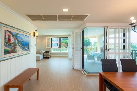 Condo in Hua Hin, Thailand, 3 bedrooms  № 168558 - photo 12