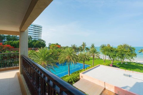 Condo in Hua Hin, Thailand, 3 bedrooms  № 168558 - photo 3