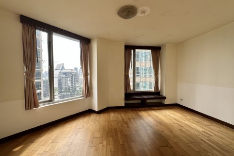 Кондоминиум с 3 спальнями в Патхум Ване, Бангкок, Таиланд № 150065 - фото 17