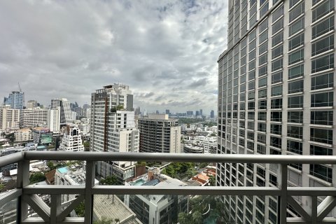 Кондоминиум с 3 спальнями в Патхум Ване, Бангкок, Таиланд № 150065 - фото 5