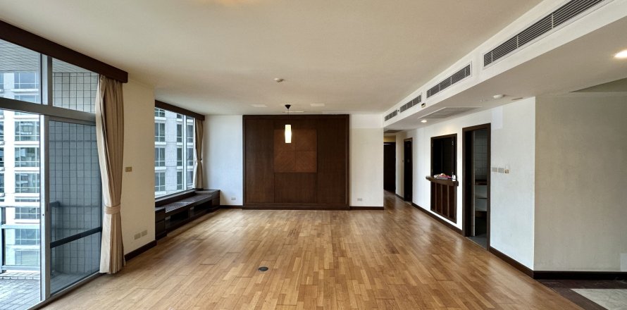 Кондоминиум с 3 спальнями в Патхум Ване, Бангкок, Таиланд № 150065