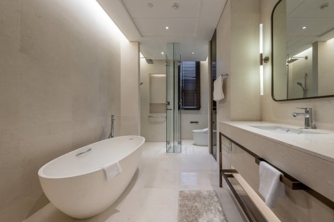 Condo in Bangkok, Thailand, 2 bedrooms  № 180831 - photo 24