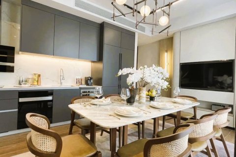 Condo in Bangkok, Thailand, 3 bedrooms  № 180830 - photo 5