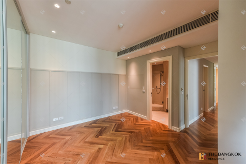 Condo in Bangkok, Thailand, 3 bedrooms № 202016 - photo 5