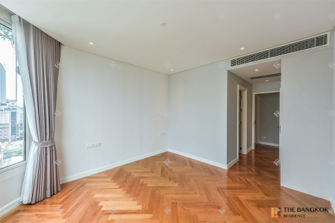 Condo in Bangkok, Thailand, 3 bedrooms № 202016 - photo 9