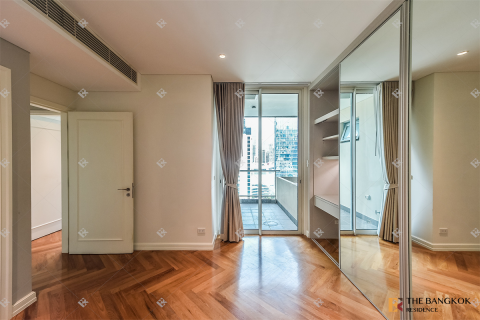 Condo in Bangkok, Thailand, 3 bedrooms № 202016 - photo 7