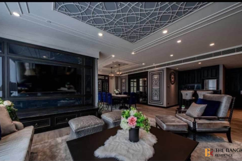 Condo in Bangkok, Thailand, 3 bedrooms  № 202017 - photo 9