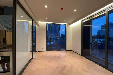 Condo in Bangkok, Thailand, 1 bedroom  № 143319 - photo 2