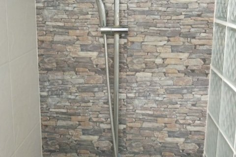 Condo in Bangkok, Thailand, 2 bedrooms  № 143324 - photo 10