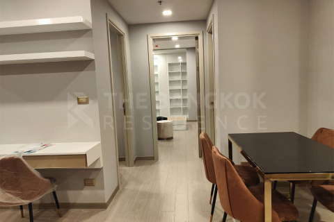 Condo in Bangkok, Thailand, 2 bedrooms  № 201979 - photo 8