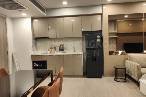 Condo in Bangkok, Thailand, 2 bedrooms  № 201979 - photo 9
