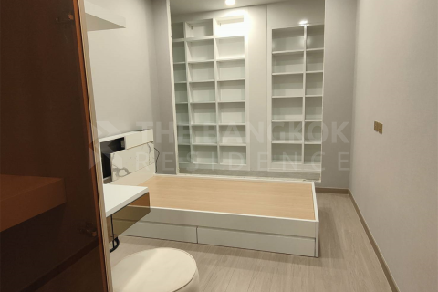 Condo in Bangkok, Thailand, 2 bedrooms  № 201979 - photo 3