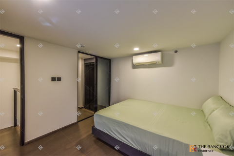 Condo in Bangkok, Thailand, 2 bedrooms № 201976 - photo 9