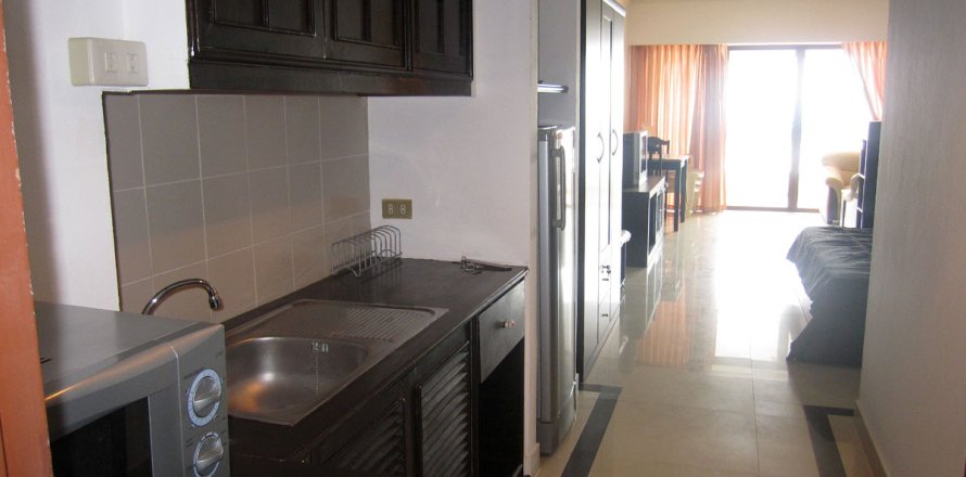Studio in the Condo on Jomtien Beach, Pattaya, Thailand  № 176528