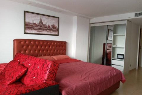 Condo in Pattaya, Thailand, 1 bedroom  № 176525 - photo 3