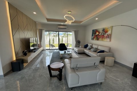 Вилла в Паттайе, Таиланд с 4 спальнями  № 148658 - фото 2