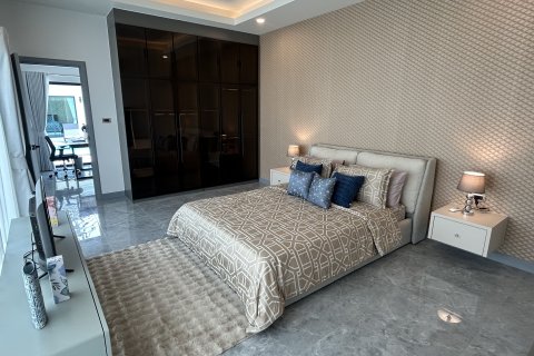 Вилла в Паттайе, Таиланд с 4 спальнями  № 148658 - фото 29