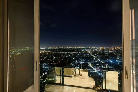 Condo in Bangkok, Thailand, 3 bedrooms  № 146824 - photo 5