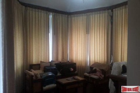 House in Pattaya, Thailand 4 bedrooms № 193531 - photo 2