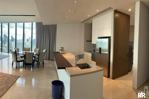 Condo in Bangkok, Thailand, 3 bedrooms № 184629 - photo 5