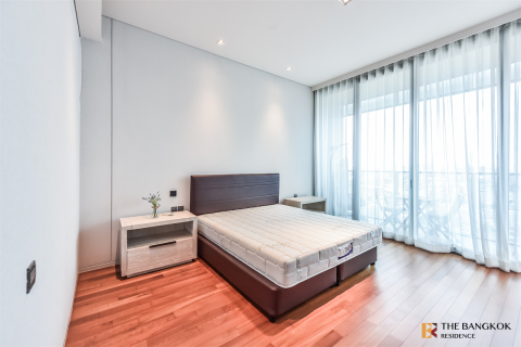 Condo in Bangkok, Thailand, 3 bedrooms № 184629 - photo 4