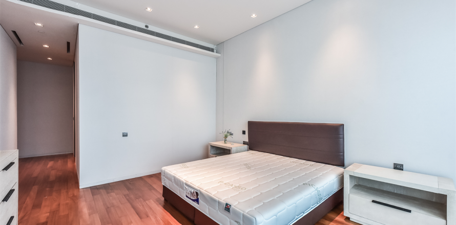 Condo in Bangkok, Thailand, 3 bedrooms № 184628