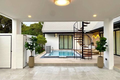 Вилла в Паттайе, Таиланд с 3 спальнями  № 150415 - фото 1