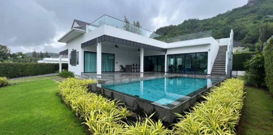 Villa à Hua Hin, Thaïlande 3 chambres № 150418