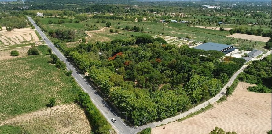 Terrain à Pattaya, Thaïlande 6400 m2 № 171054