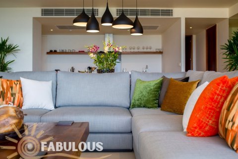 Condo in Kata, Thailand, 2 bedrooms № 179428 - photo 17