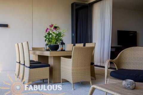 Condo in Kata, Thailand, 2 bedrooms № 179428 - photo 16