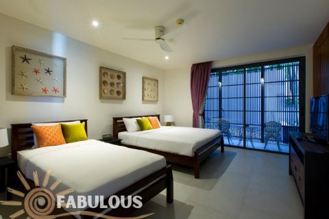Condo in Kata, Thailand, 2 bedrooms № 179428 - photo 13