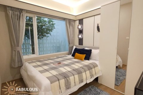 Condo in Bang Tao, Thailand, 2 bedrooms № 179427 - photo 6