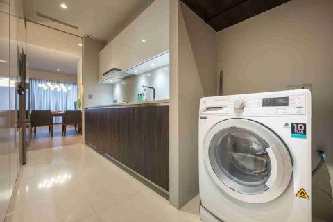 Condo in Bangkok, Thailand, 2 bedrooms № 183613 - photo 10