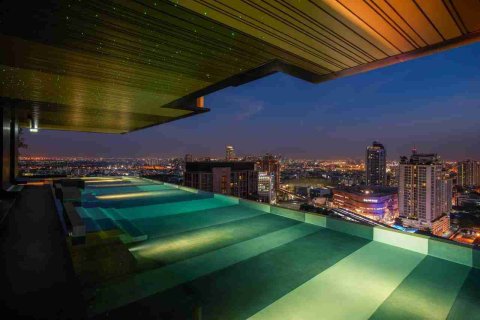 Condo in Bangkok, Thailand, 1 bedroom № 183612 - photo 2