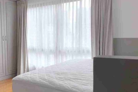 Condo in Bangkok, Thailand, 2 bedrooms  № 183607 - photo 9