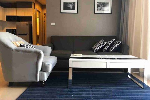 Condo in Bangkok, Thailand, 2 bedrooms № 183609 - photo 8