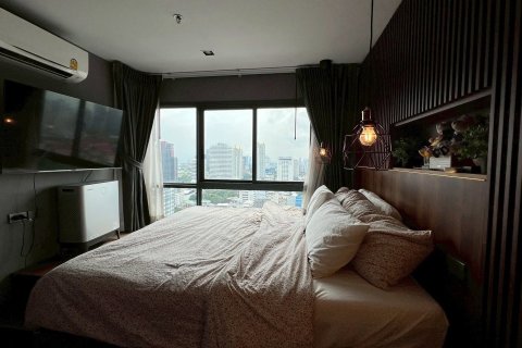 Studio dans le Condo à Huai Khwang, Bangkok, Thaïlande  № 147673 - photo 5