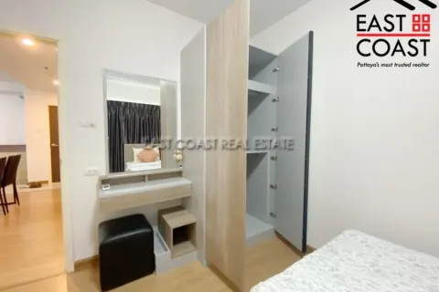 Condominio de 2 dormitorios en Jomtien Beach, Pattaya, Tailandia № 212842 - foto 18
