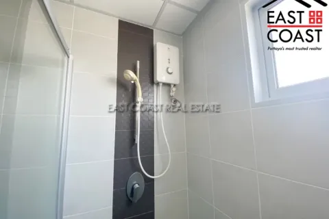 Condominio de 2 dormitorios en Jomtien Beach, Pattaya, Tailandia № 212842 - foto 15