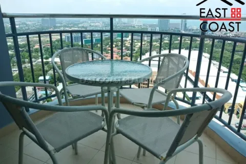 Condominio de 2 dormitorios en Jomtien Beach, Pattaya, Tailandia № 212842 - foto 2